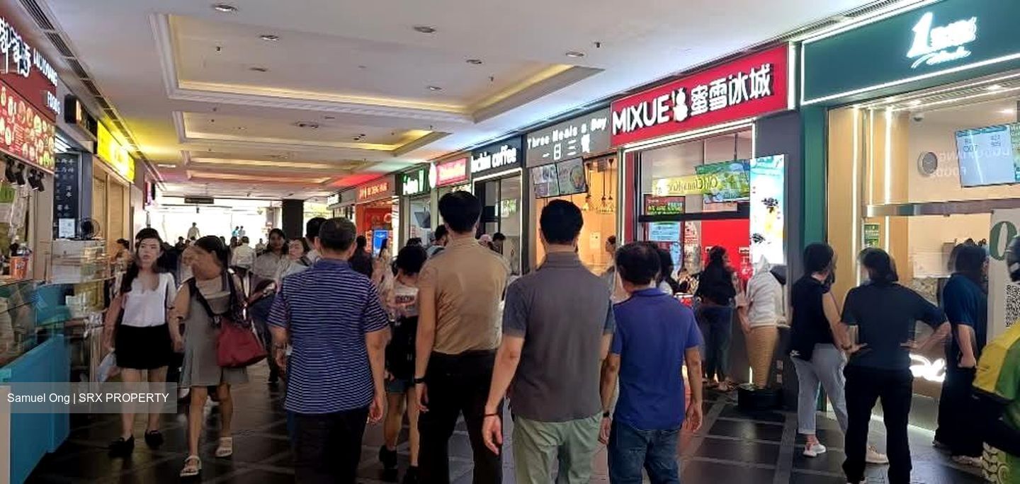 V Hotel Lavender (D8), Retail #553433011